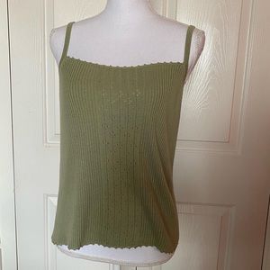 Lagenls woman’s green top M